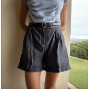 Vintage High Waisted Pleated Mom‎ Shorts